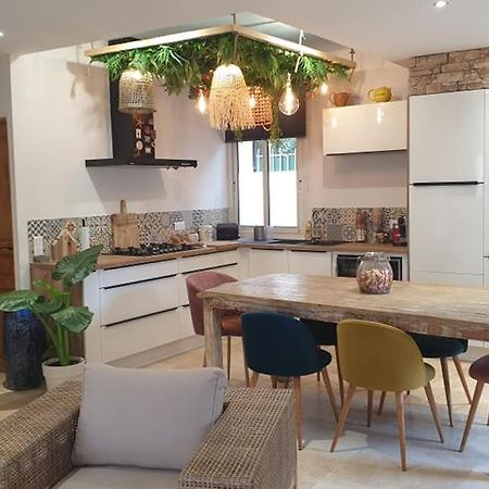 Rdc De Maison Avec Terrasse Barbecue ツーロン エクステリア 写真