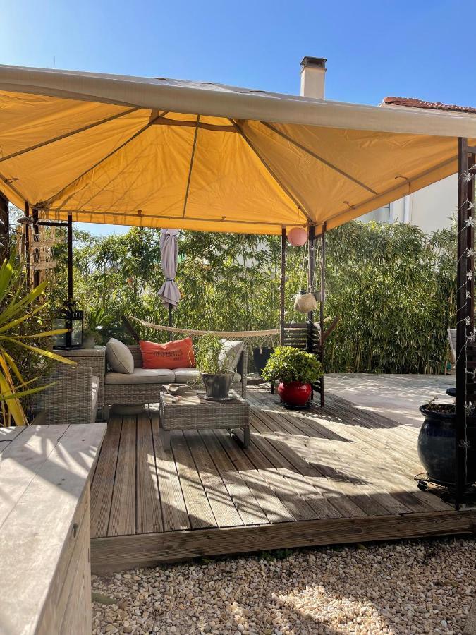 Rdc De Maison Avec Terrasse Barbecue ツーロン エクステリア 写真