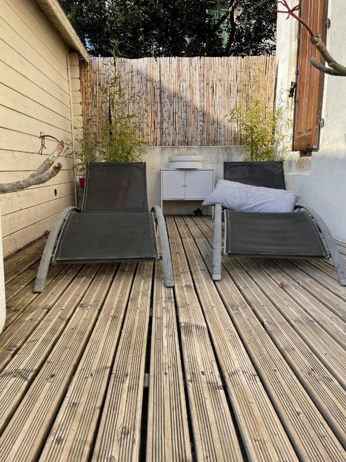 Rdc De Maison Avec Terrasse Barbecue ツーロン エクステリア 写真